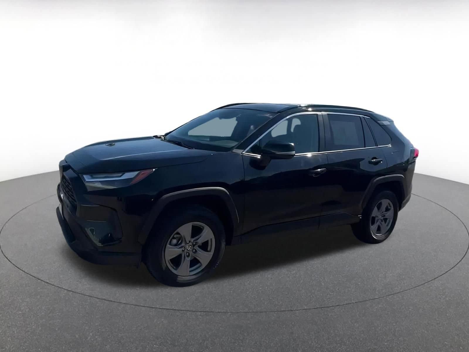 2024 Toyota RAV4 XLE 6