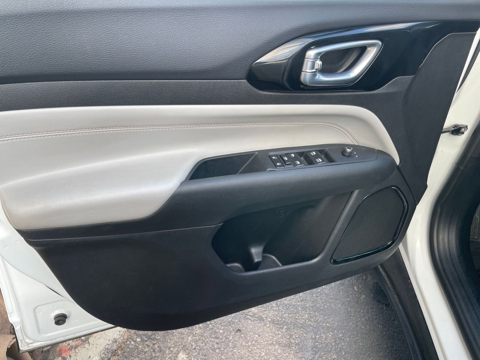 Thumbnail: 2025 Jeep Compass - 20