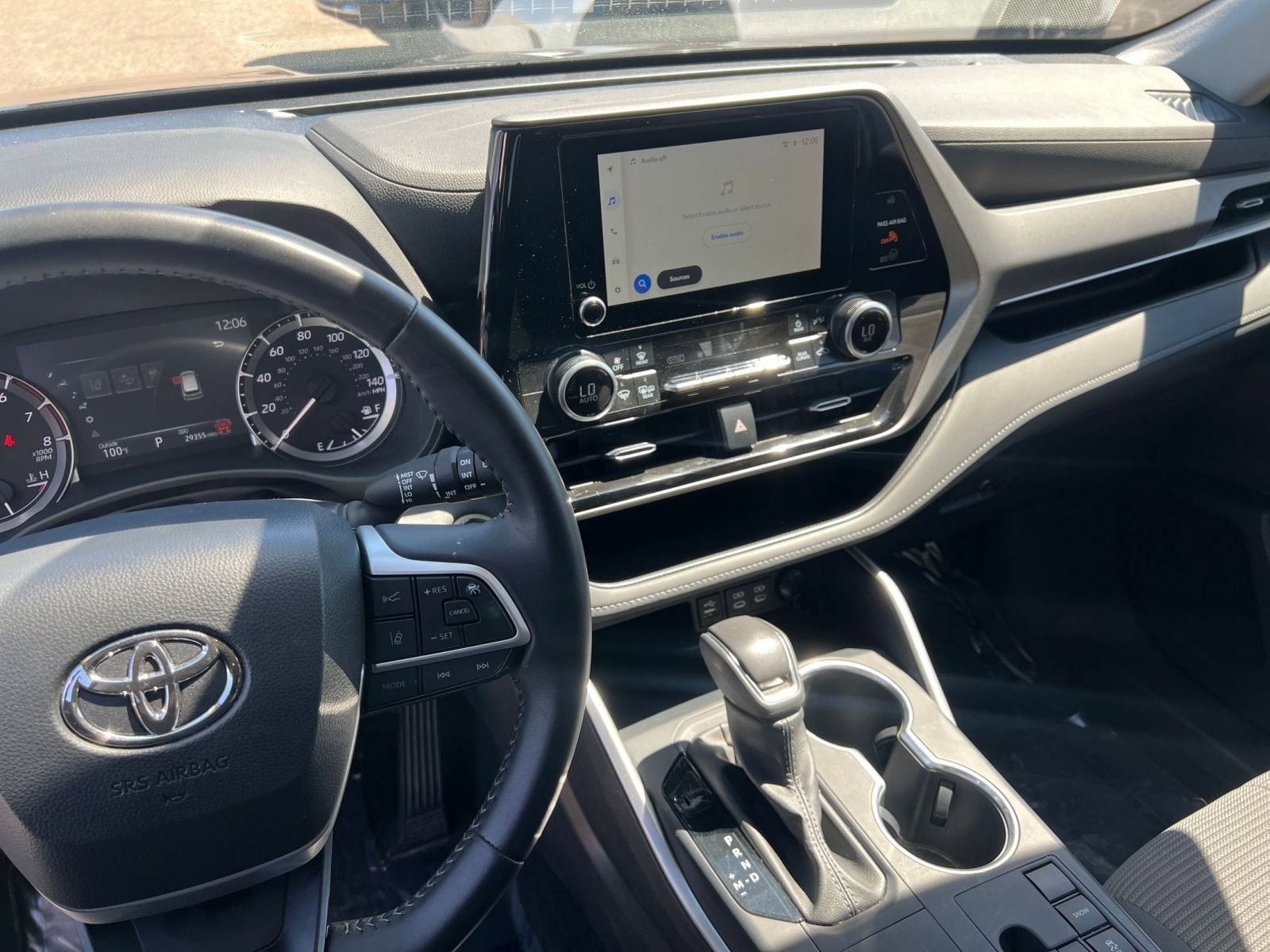 Thumbnail: 2025 Toyota Highlander - 21