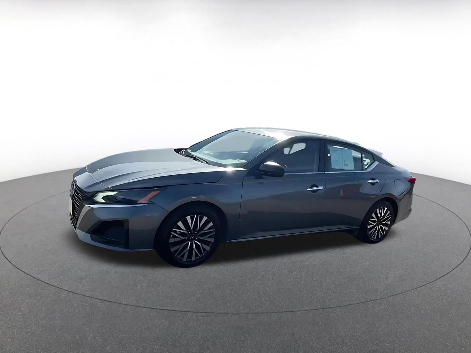 Thumbnail: 2025 Nissan Altima - 8