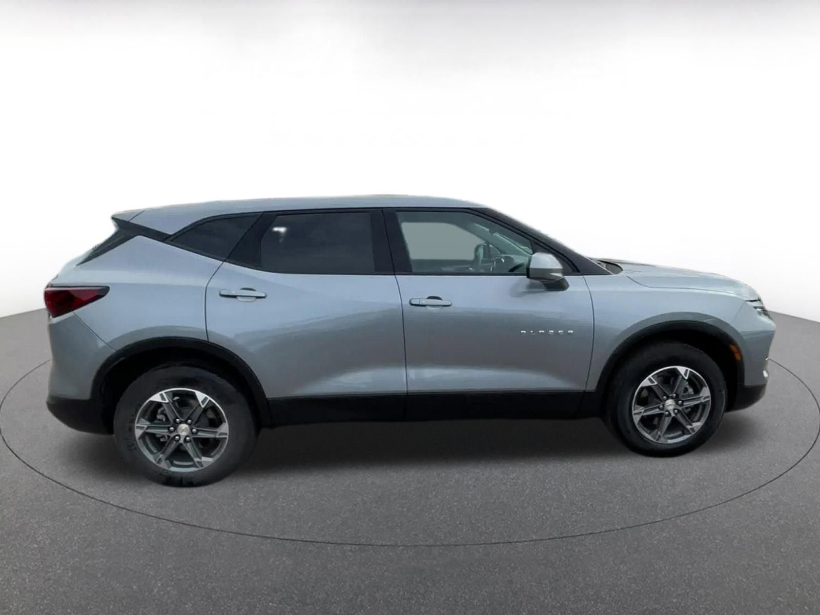 Thumbnail: 2025 Chevrolet Blazer - 16