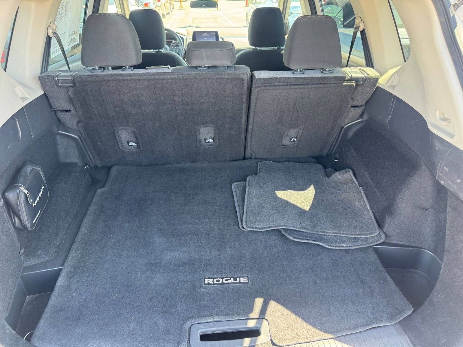 Thumbnail: 2023 Nissan Rogue - 32