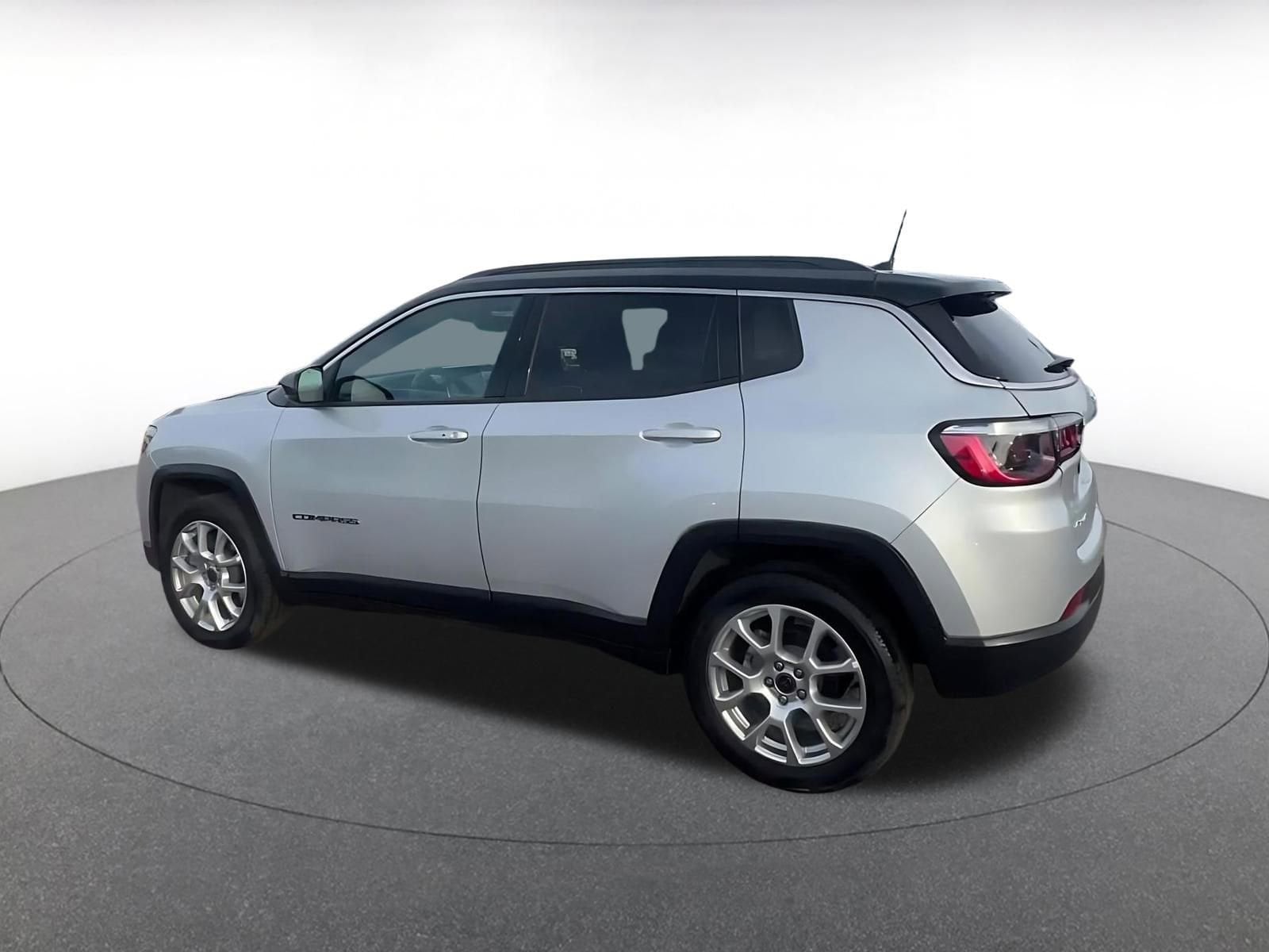 Thumbnail: 2025 Jeep Compass - 10