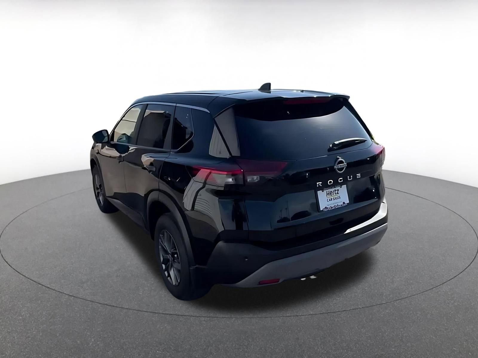 Thumbnail: 2023 Nissan Rogue - 11