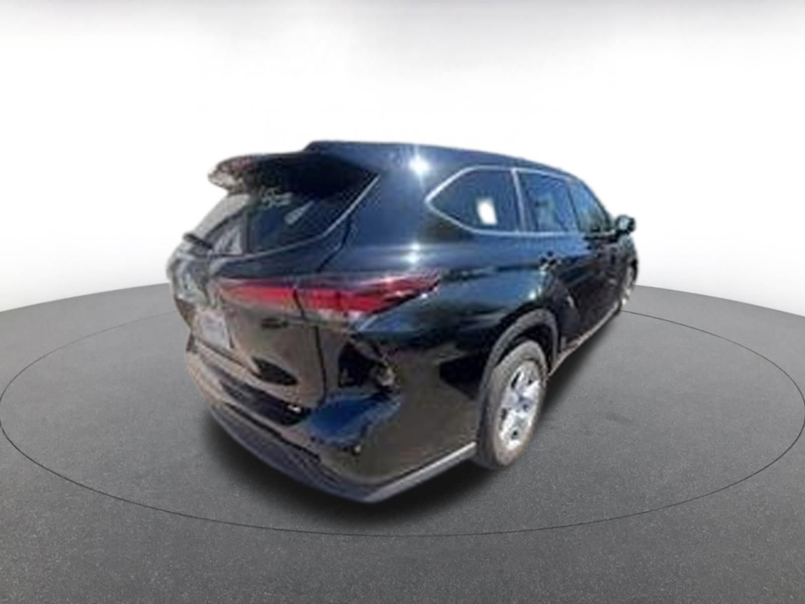 Thumbnail: 2025 Toyota Highlander - 10