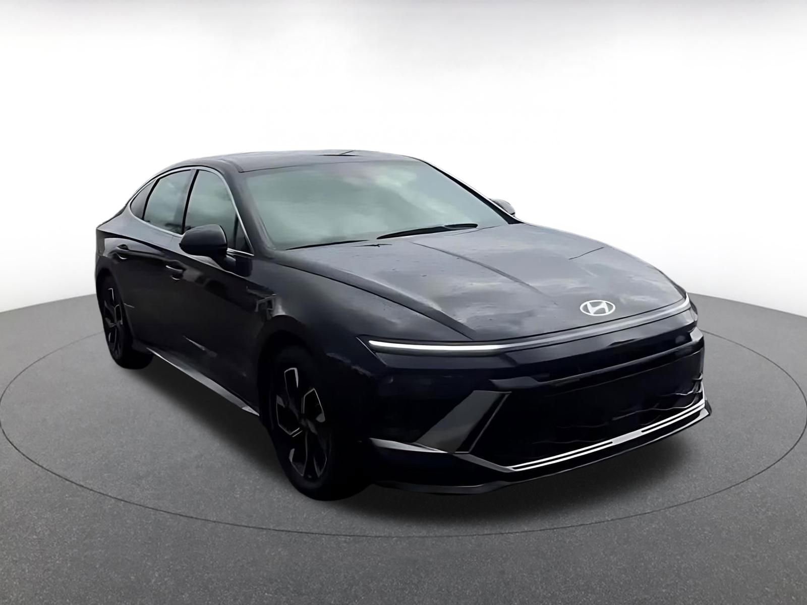 Thumbnail: 2025 Hyundai Sonata - 3