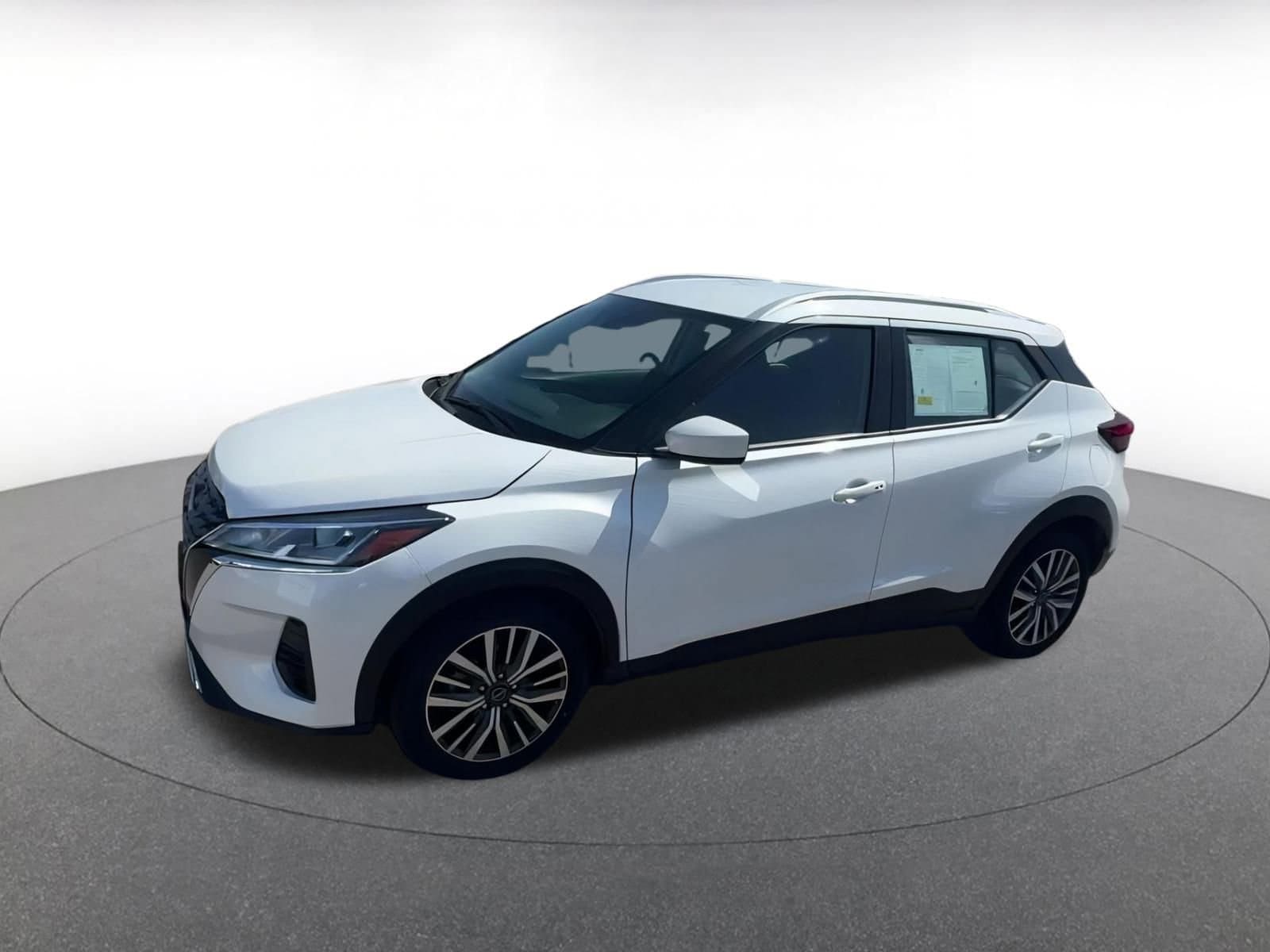 Thumbnail: 2024 Nissan Kicks - 8