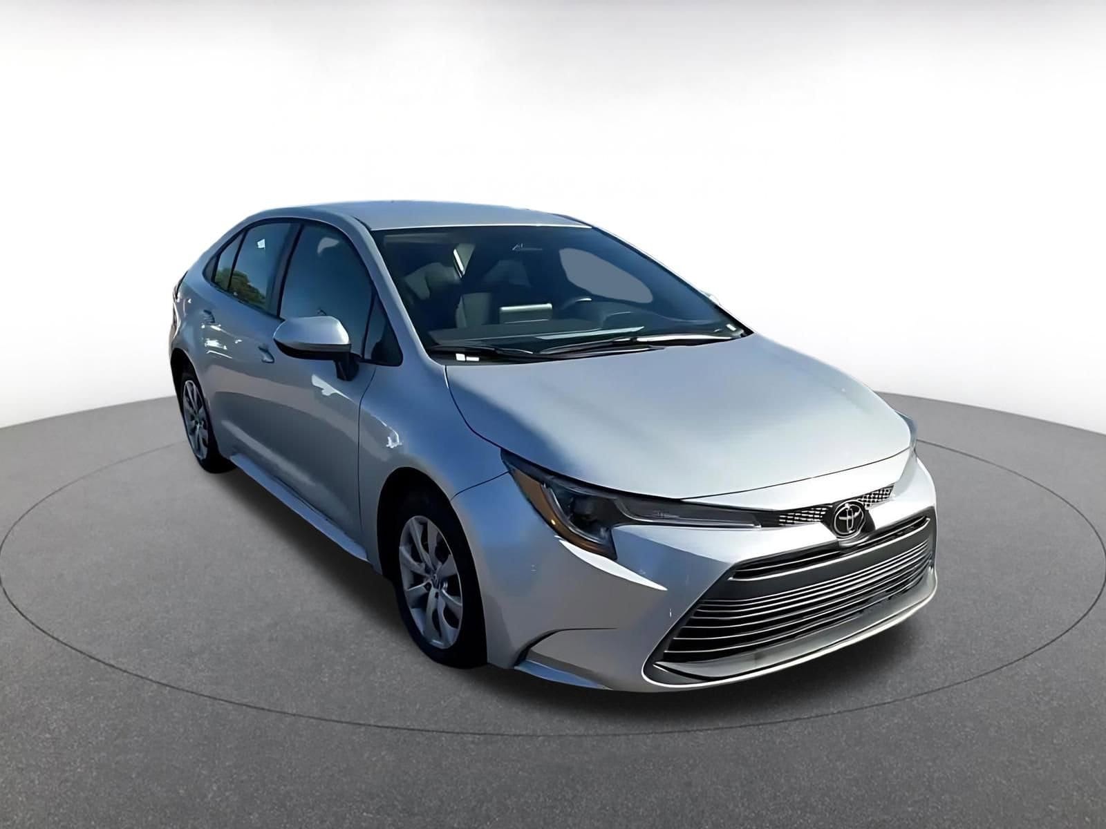 Thumbnail: 2025 Toyota Corolla - 3
