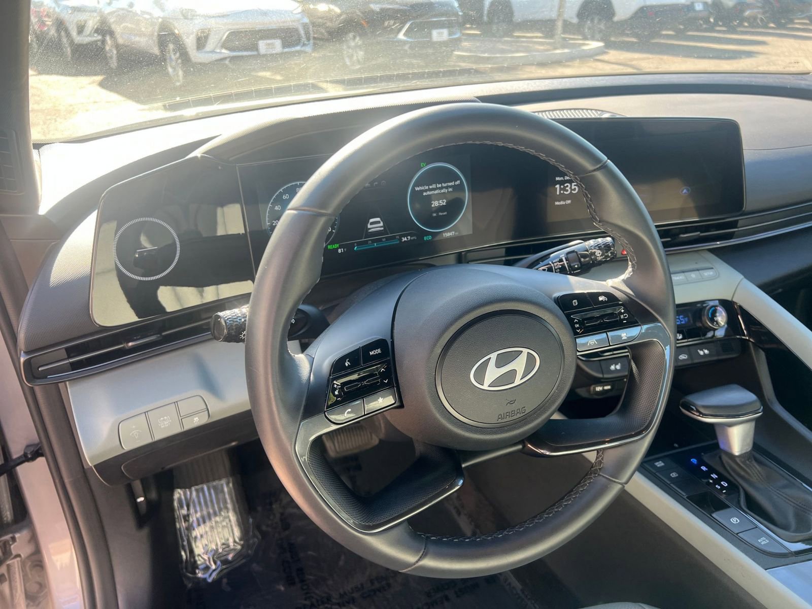 Thumbnail: 2025 Hyundai Elantra - 28