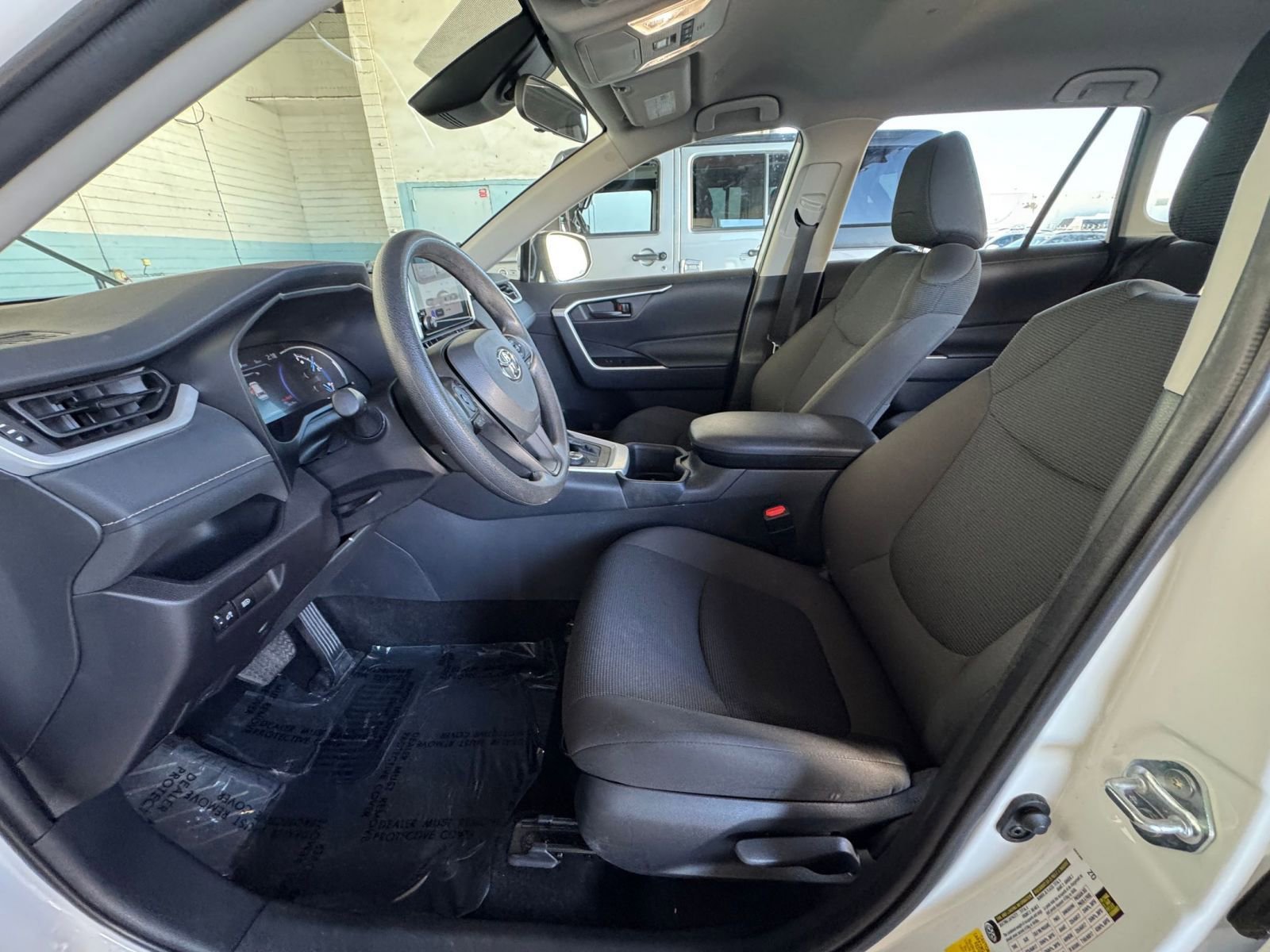 Thumbnail: 2025 Toyota RAV4 - 24