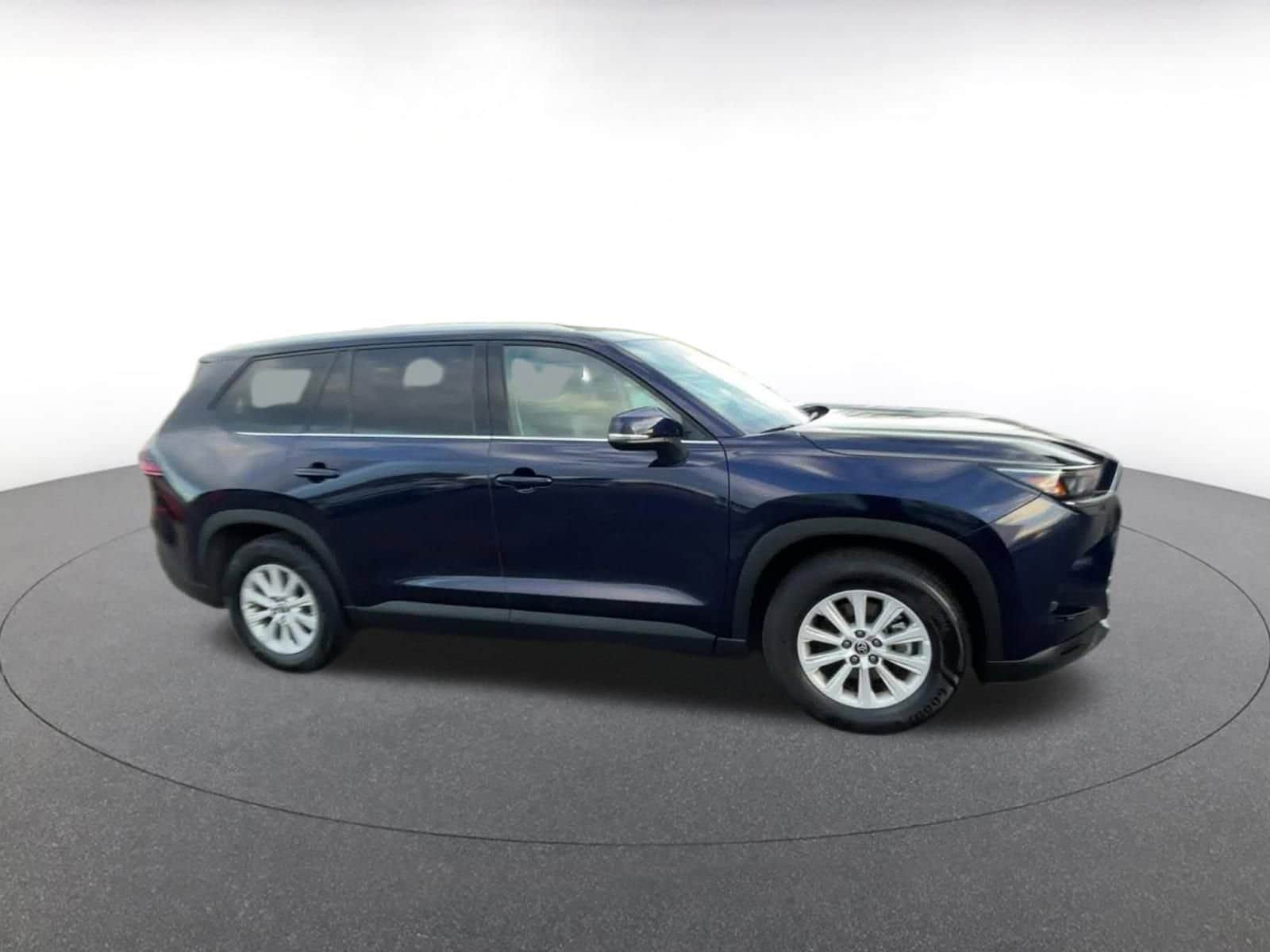 Thumbnail: 2025 Toyota Grand Highlander - 2