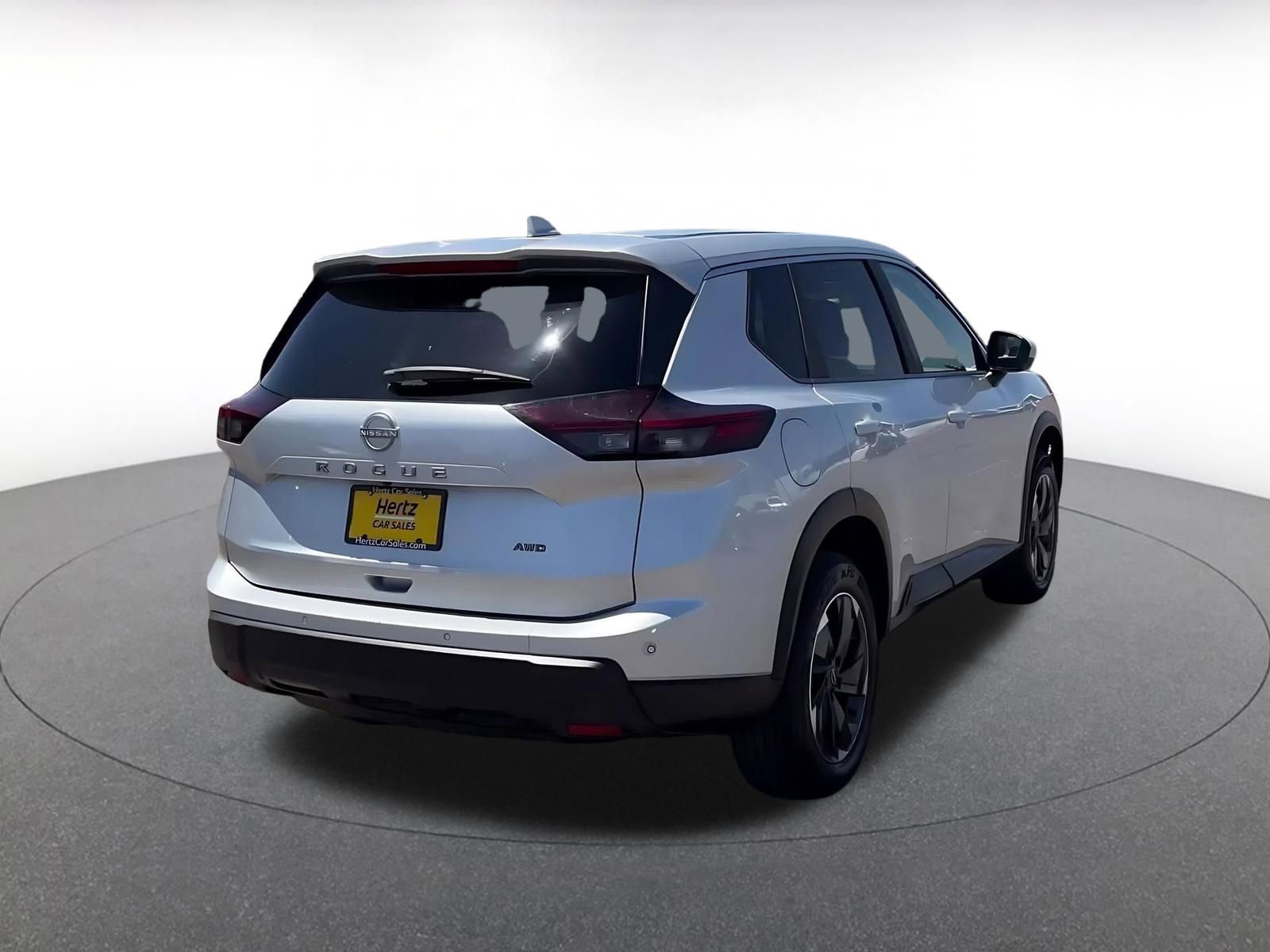 Thumbnail: 2025 Nissan Rogue - 15