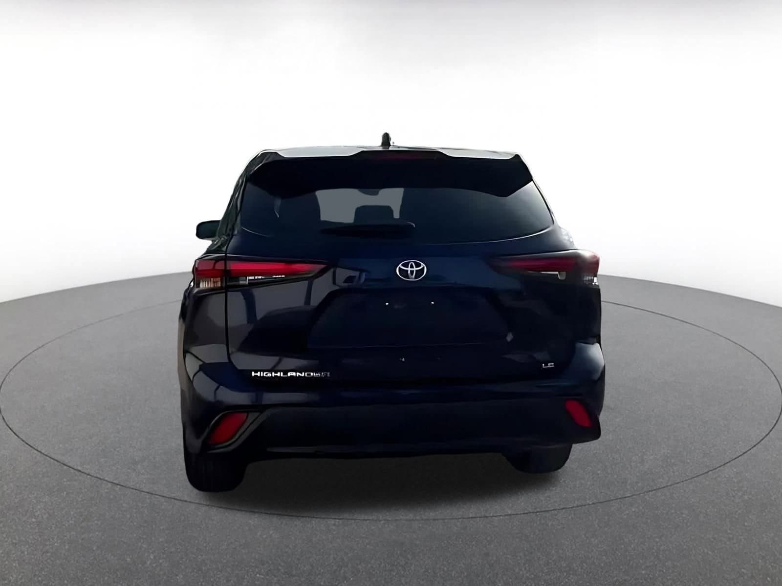 Thumbnail: 2025 Toyota Highlander - 12