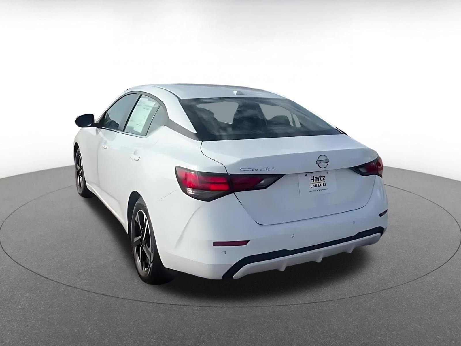 Thumbnail: 2025 Nissan Sentra - 11