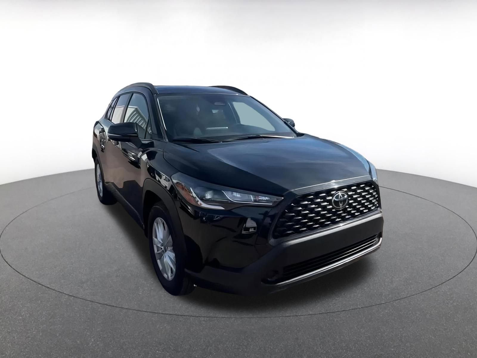 Thumbnail: 2025 Toyota Corolla Cross - 3