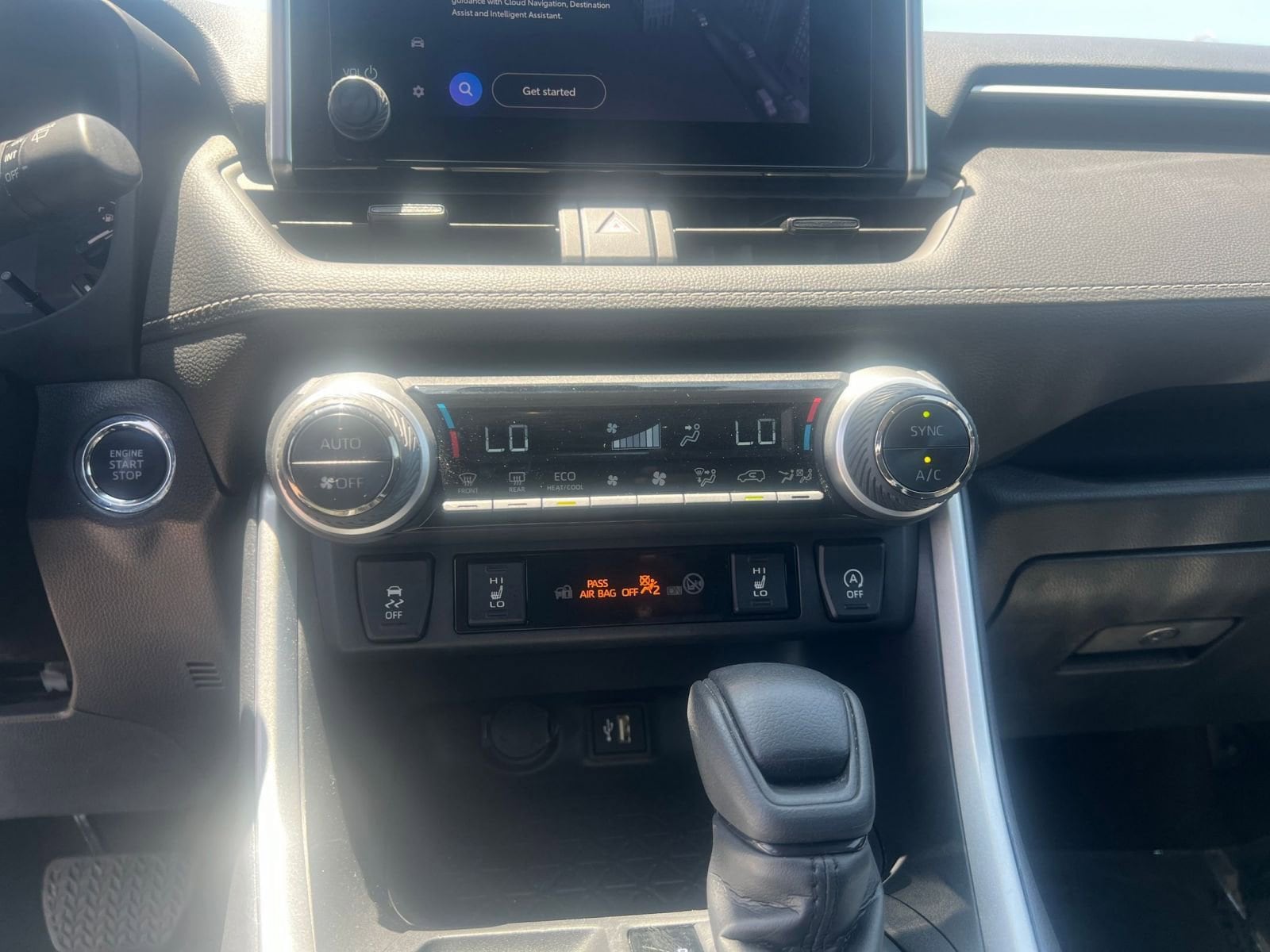 2024 Toyota RAV4 XLE 21