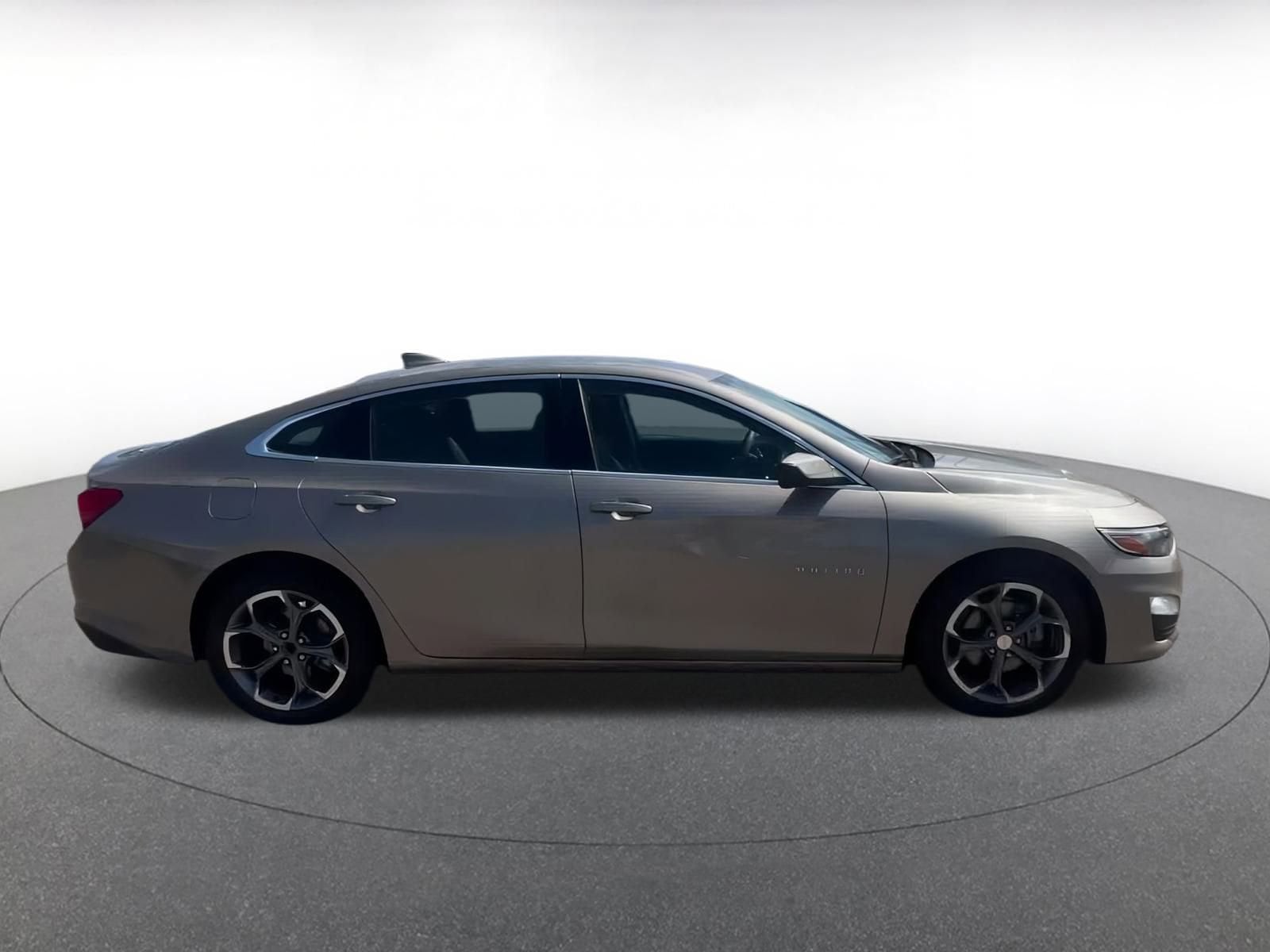 Thumbnail: 2023 Chevrolet Malibu - 16