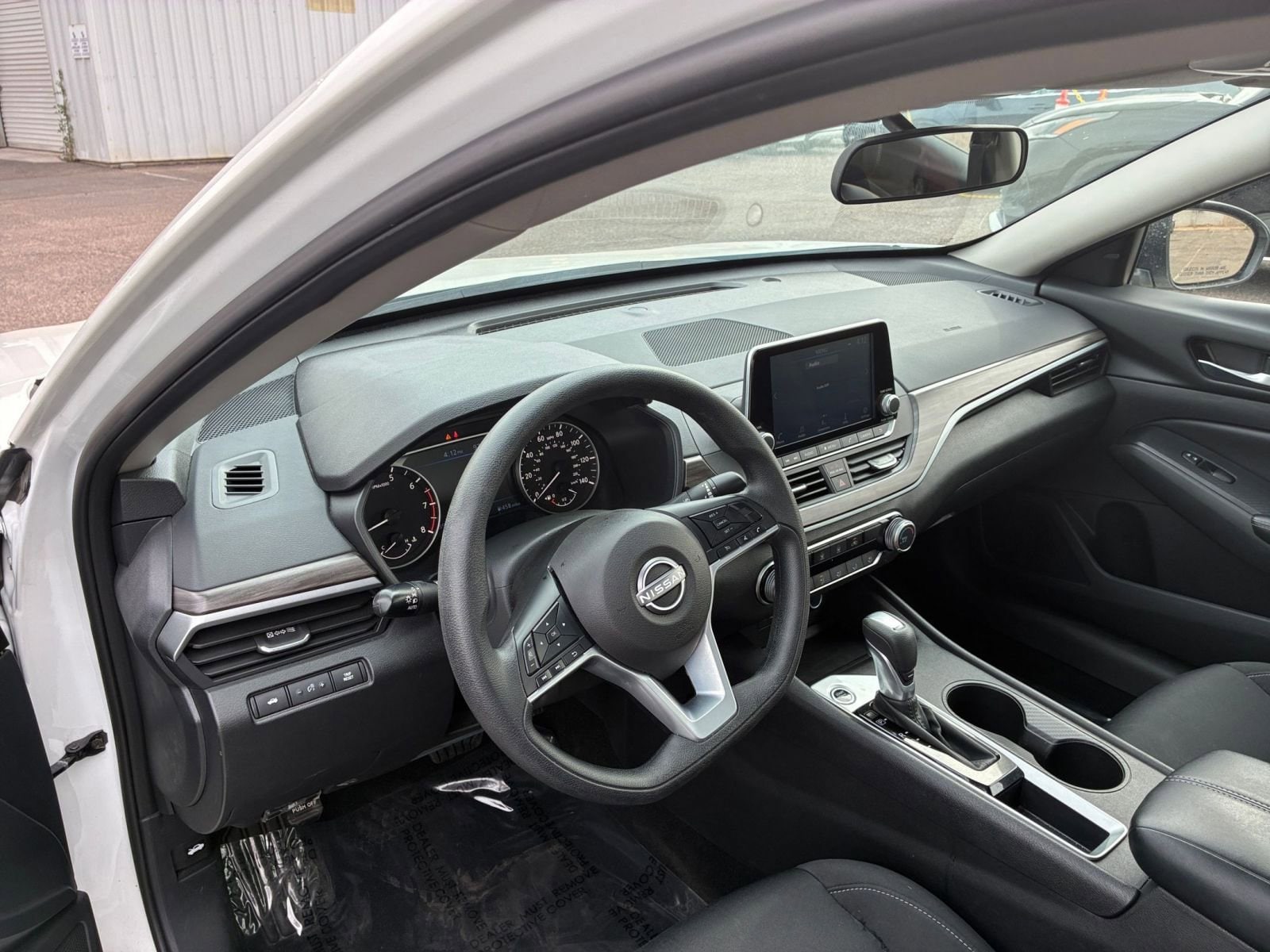 Thumbnail: 2025 Nissan Altima - 33