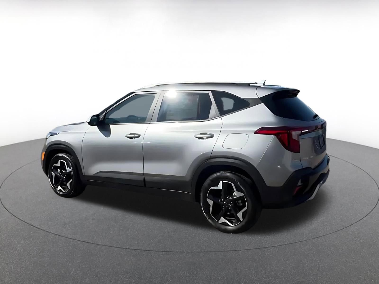 Thumbnail: 2025 Kia Seltos - 10