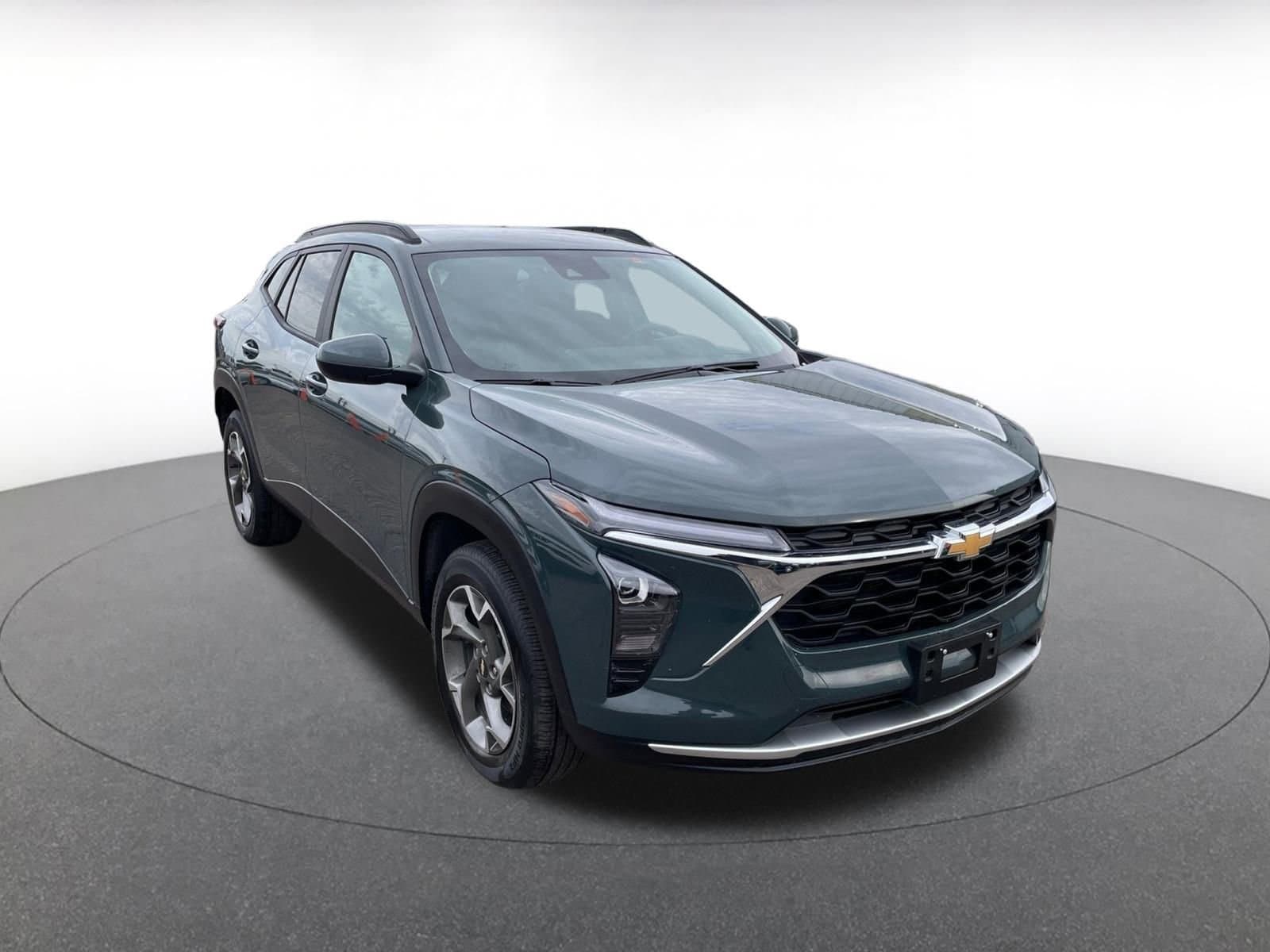 Thumbnail: 2025 Chevrolet Trax - 1