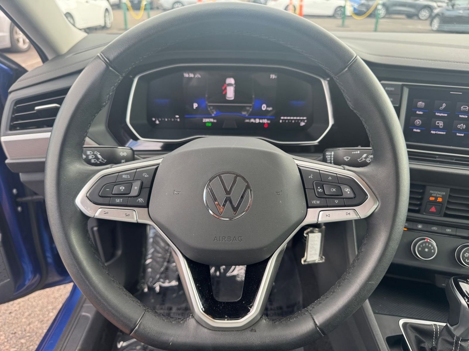 Thumbnail: 2024 Volkswagen Jetta - 27