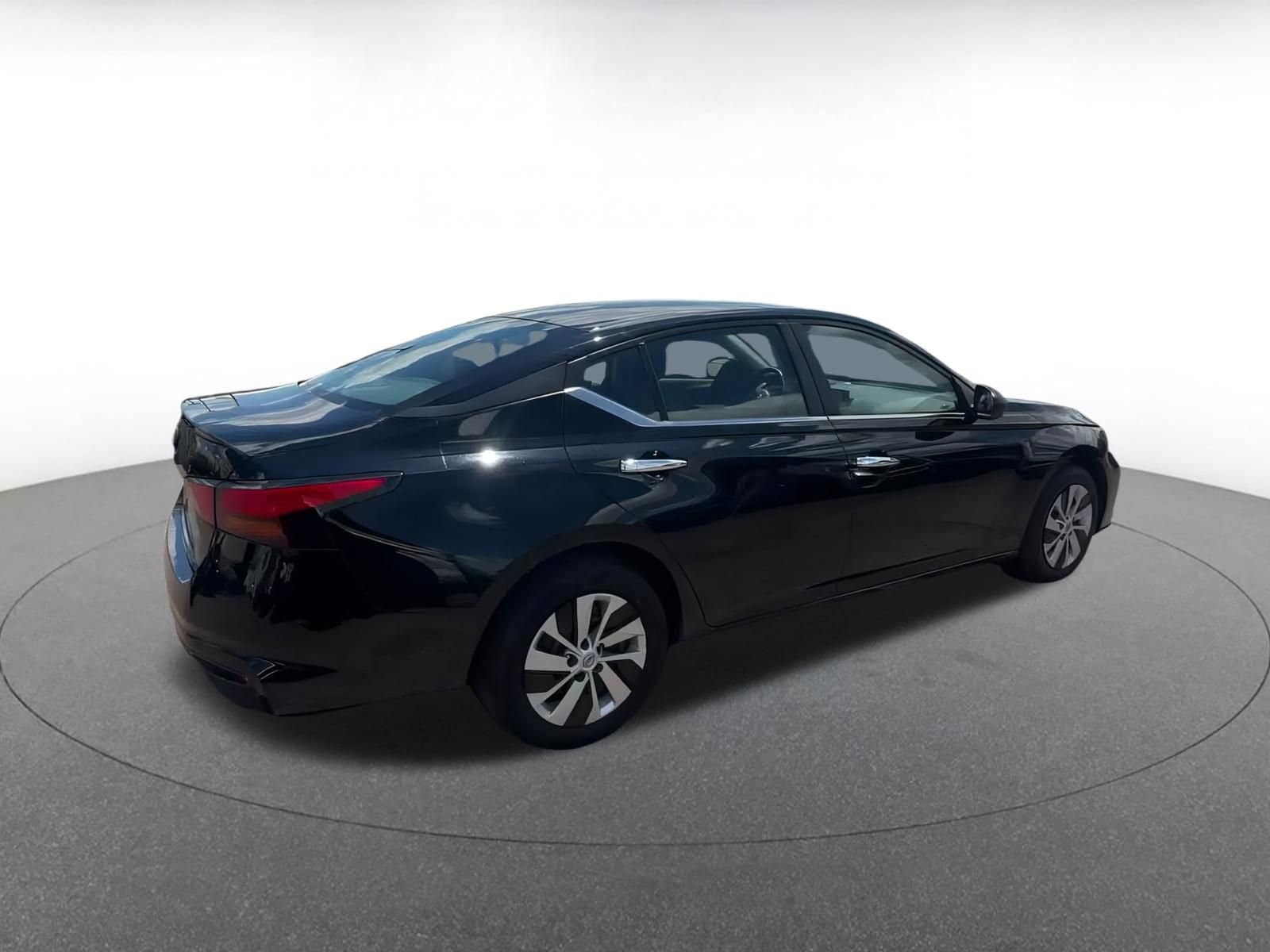 Thumbnail: 2024 Nissan Altima - 14