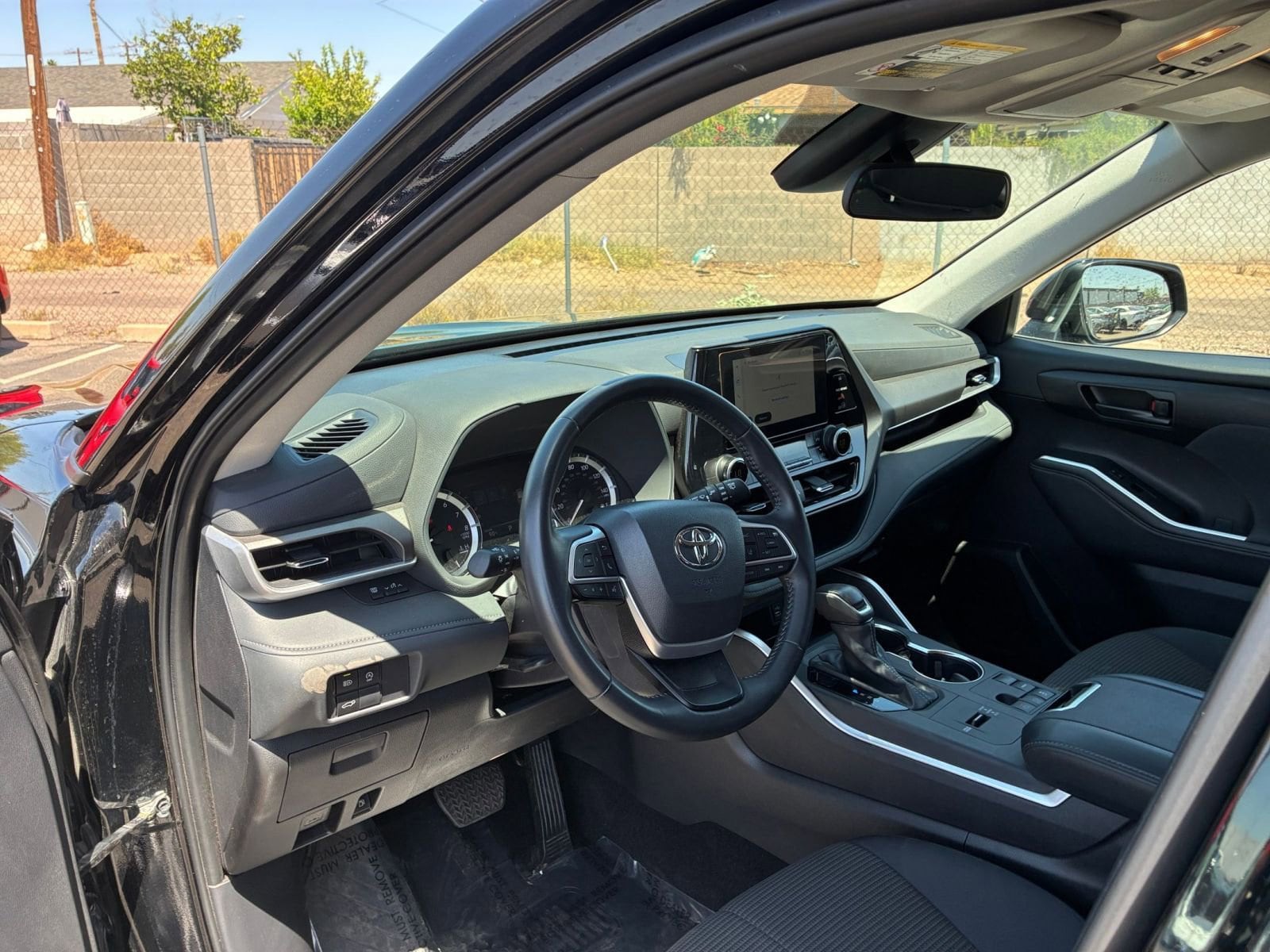 Thumbnail: 2025 Toyota Highlander - 35