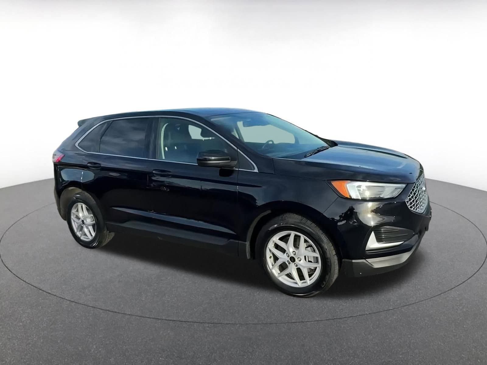 2024 Ford Edge SEL 2