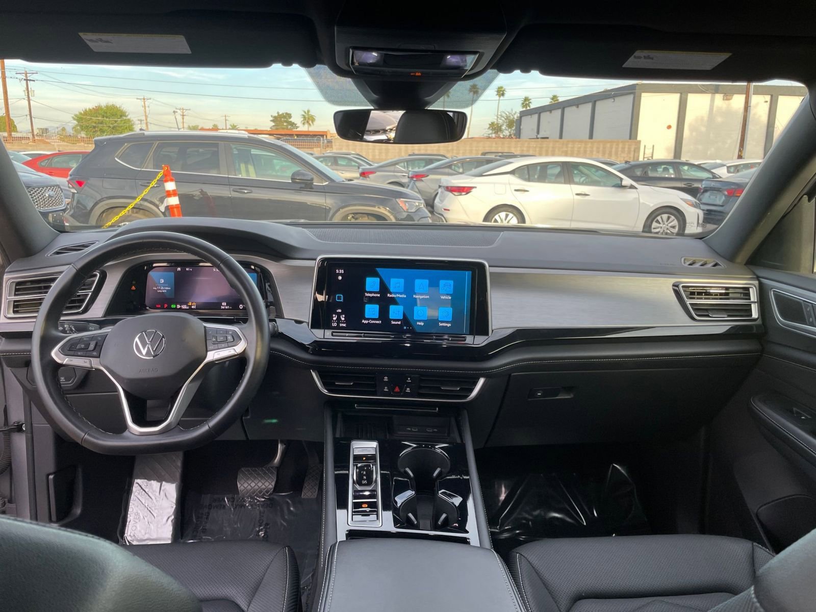 Thumbnail: 2025 Volkswagen Atlas - 35