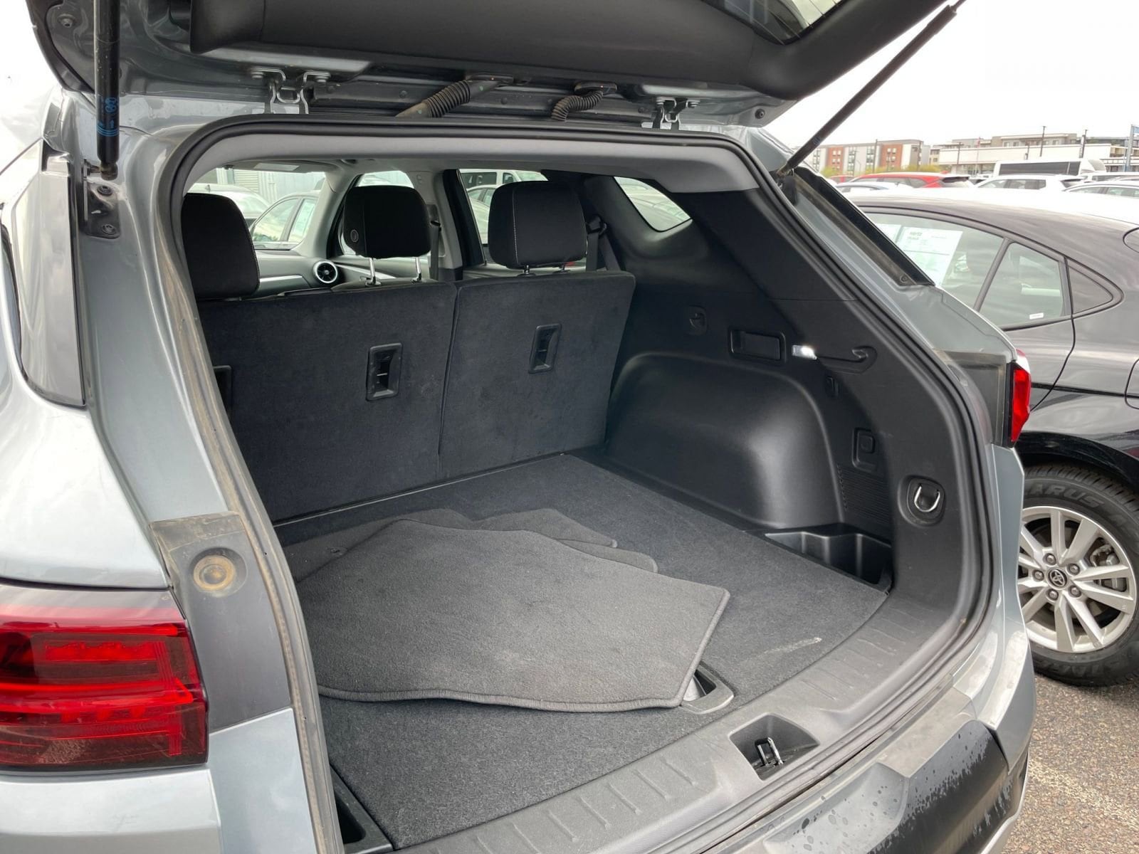 Thumbnail: 2025 Chevrolet Blazer - 32