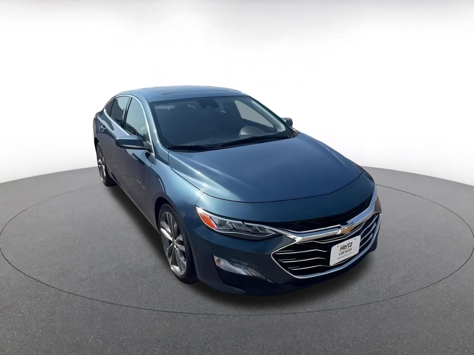 Thumbnail: 2024 Chevrolet Malibu - 3