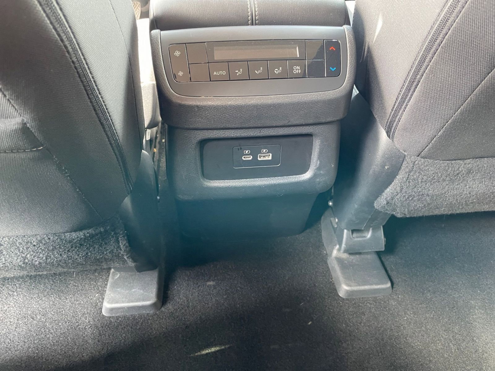 Thumbnail: 2025 Nissan Pathfinder - 27