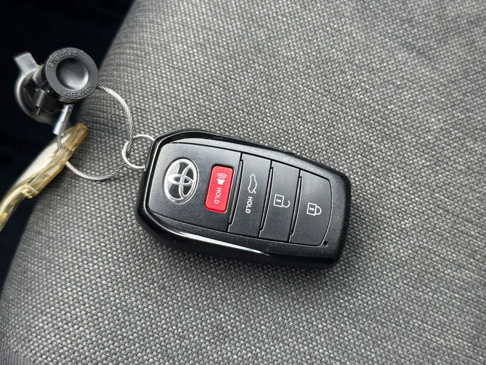 Thumbnail: 2025 Toyota Camry - 22