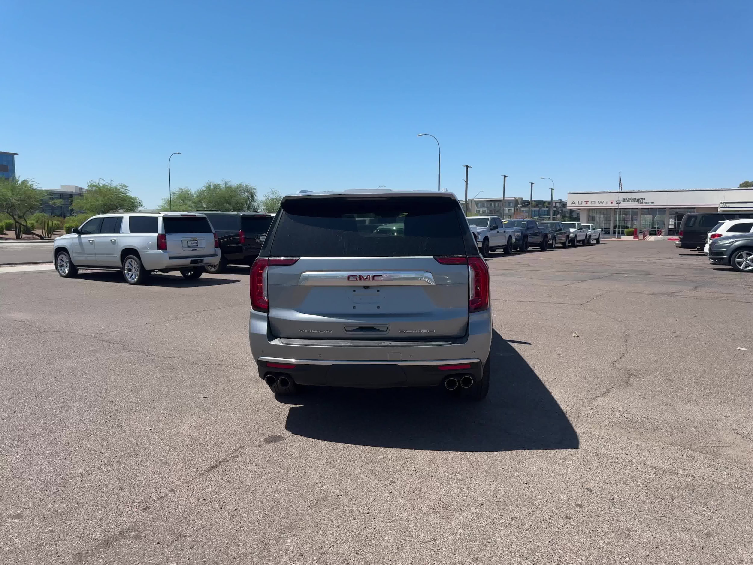 2023 GMC Yukon Denali 16