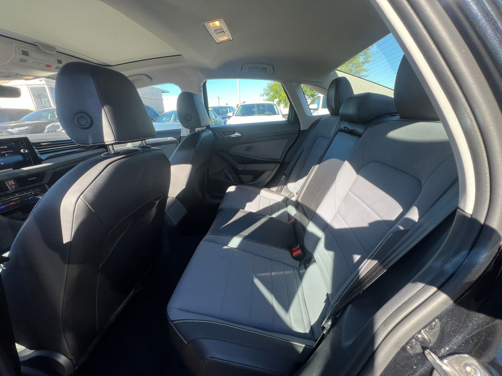 Thumbnail: 2025 Volkswagen Jetta - 25