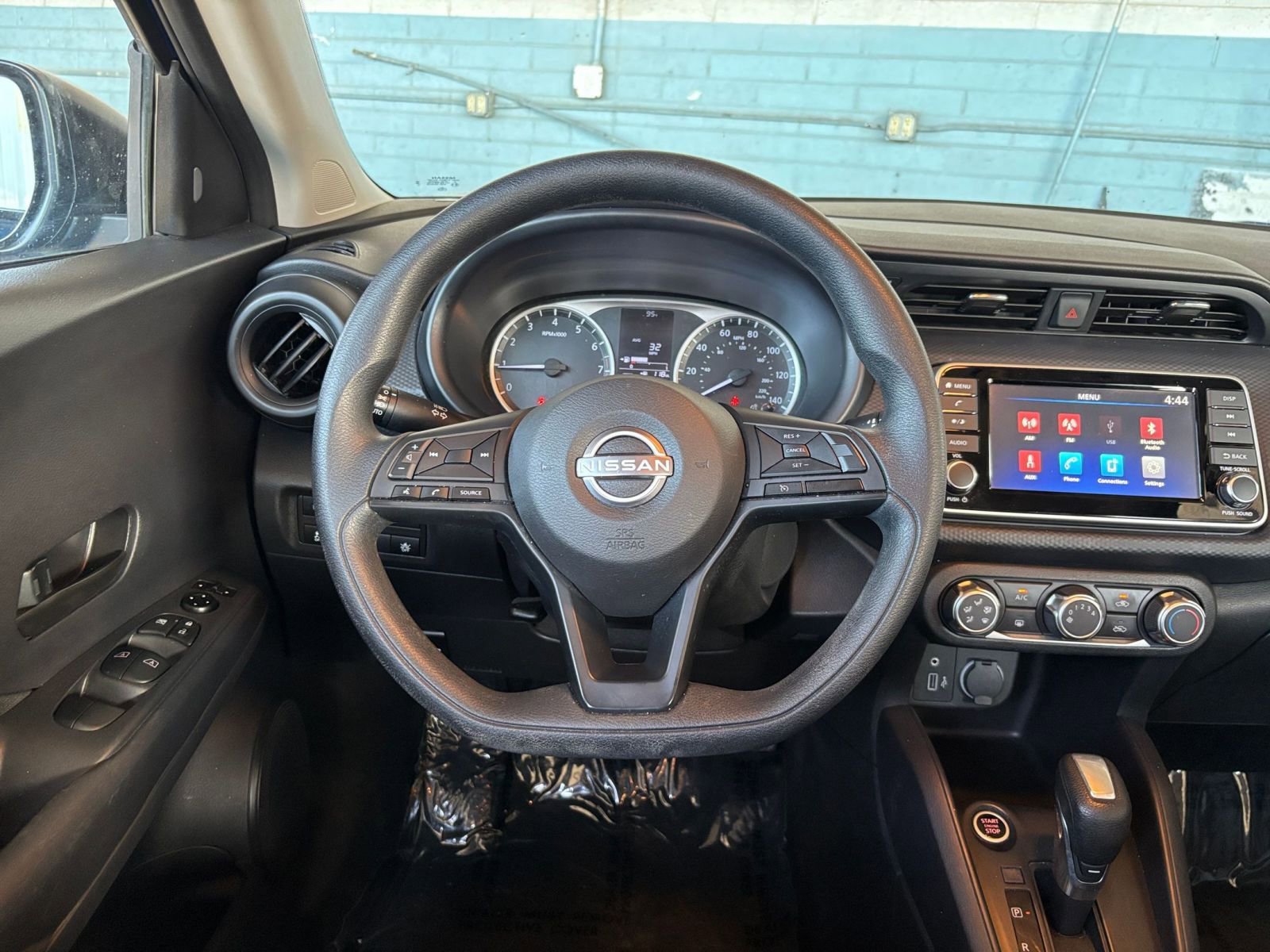 Thumbnail: 2024 Nissan Kicks - 32