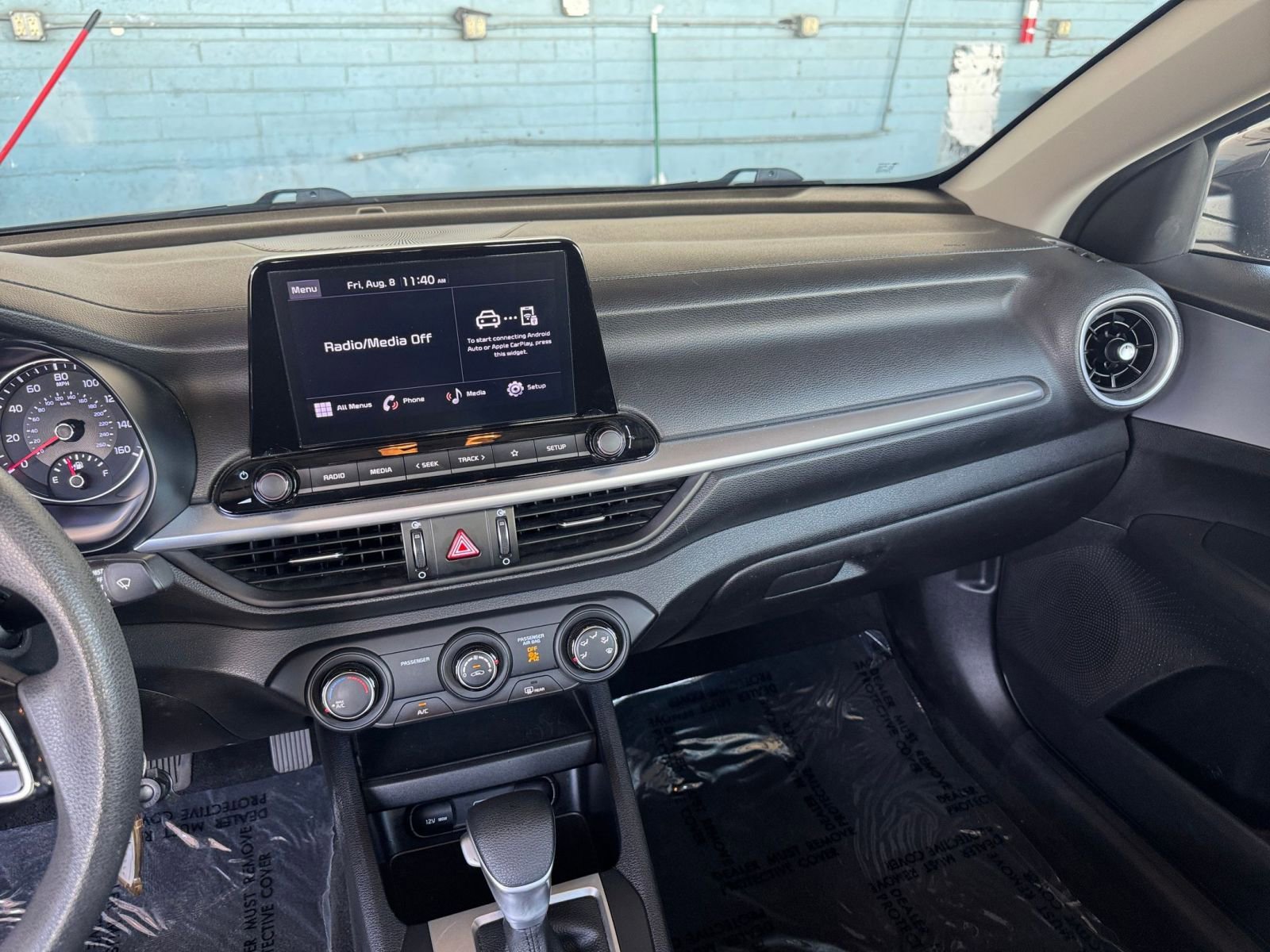 Thumbnail: 2023 Kia Forte - 33