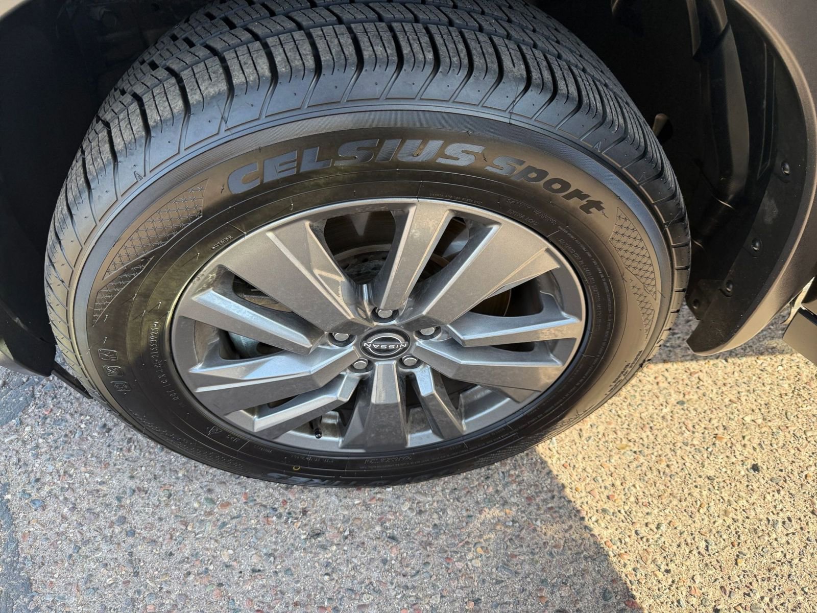 Thumbnail: 2025 Nissan Pathfinder - 32