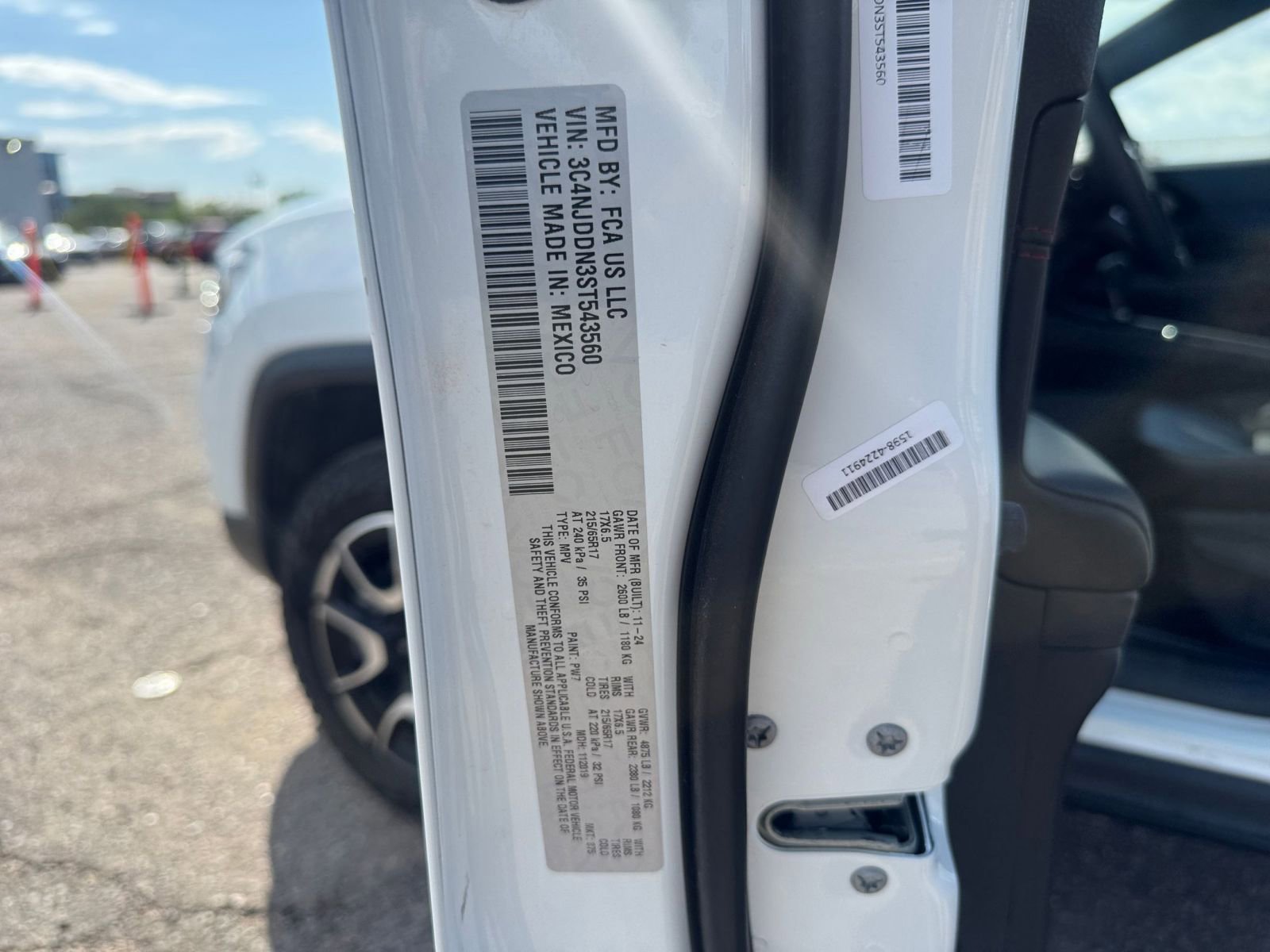 Thumbnail: 2025 Jeep Compass - 27