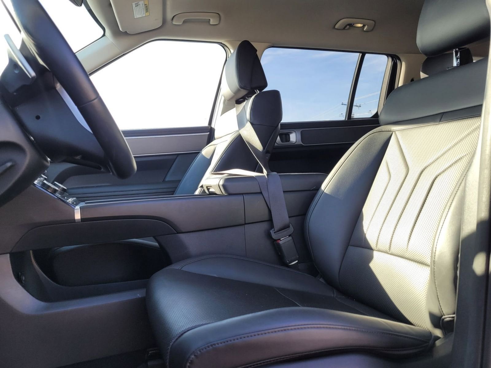 Thumbnail: 2025 Hyundai Santa Fe - 10