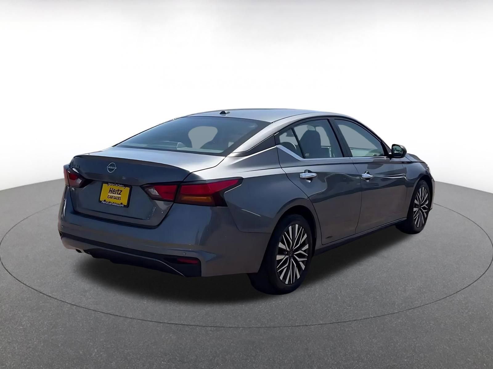 Thumbnail: 2025 Nissan Altima - 12