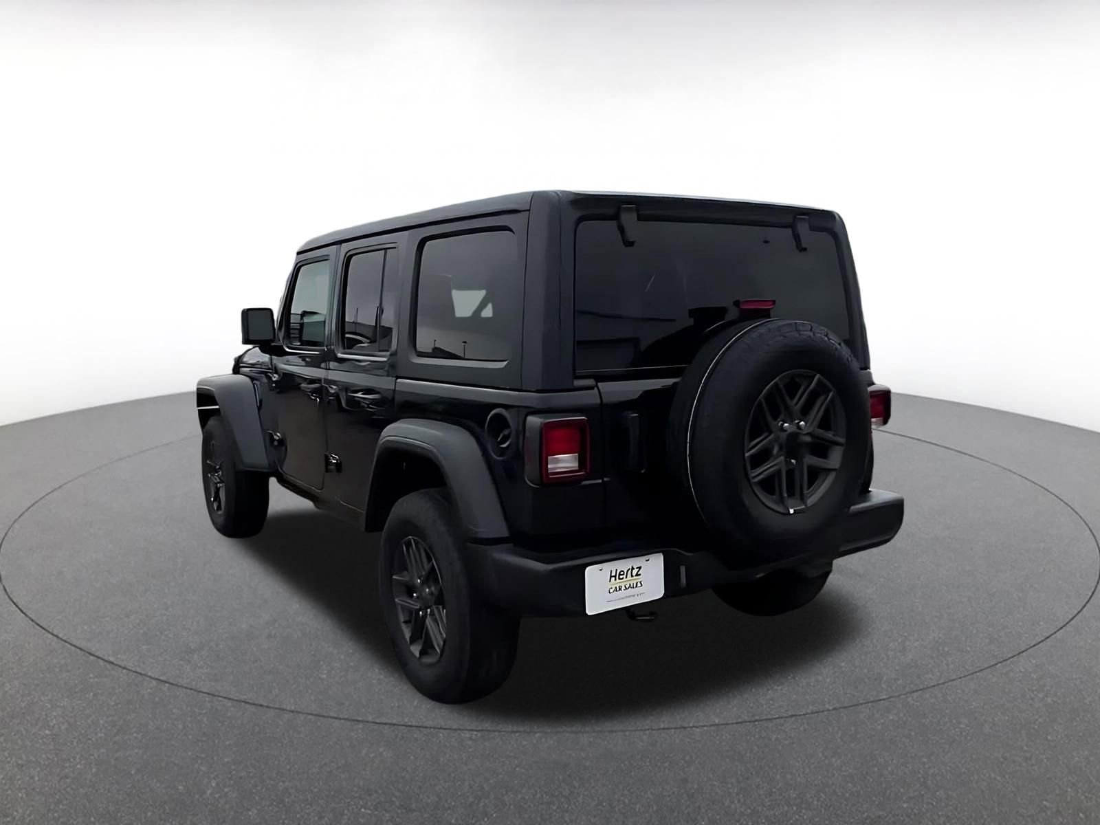 Thumbnail: 2025 Jeep Wrangler - 8