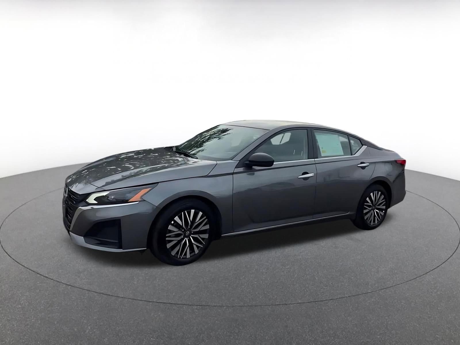 Thumbnail: 2025 Nissan Altima - 8