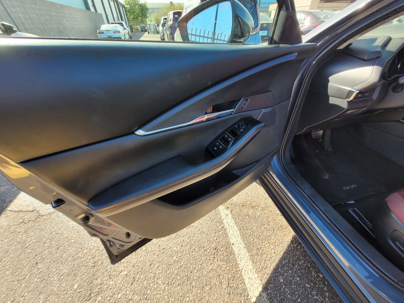 Thumbnail: 2025 Mazda CX-30 - 10