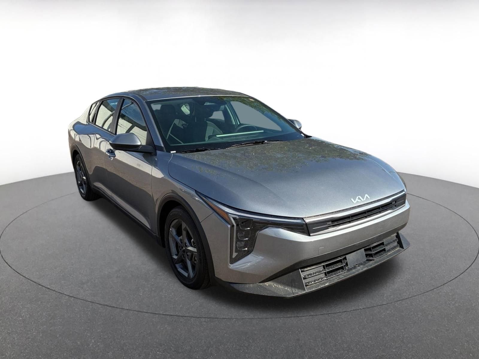 Thumbnail: 2025 Kia K4 - 1