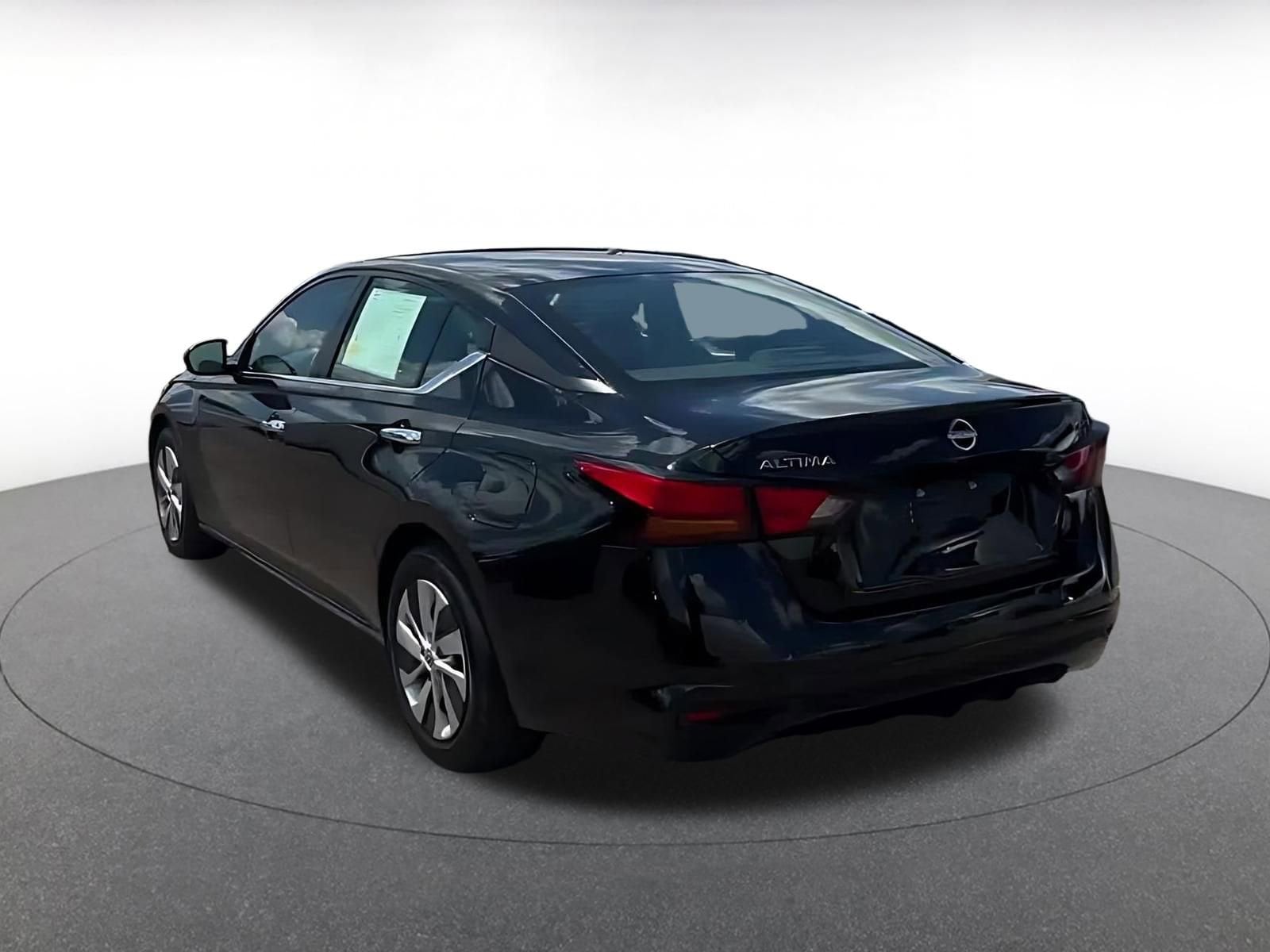 Thumbnail: 2024 Nissan Altima - 10