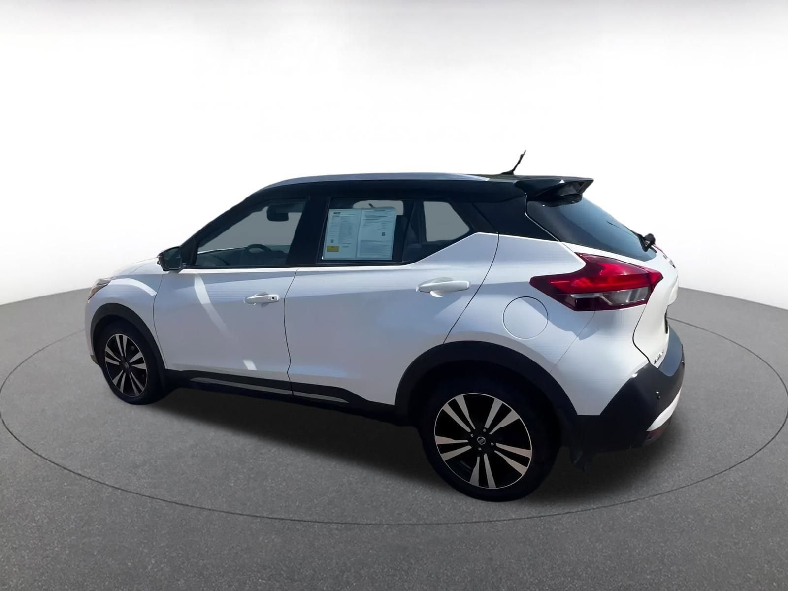 Thumbnail: 2020 Nissan Kicks - 10