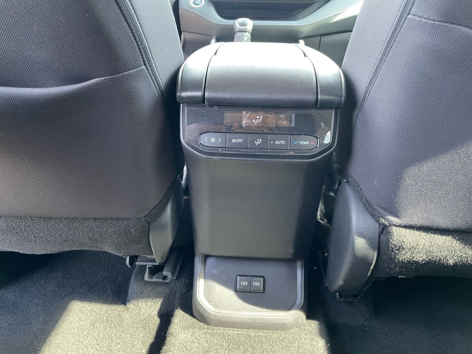 Thumbnail: 2025 Toyota Highlander - 24