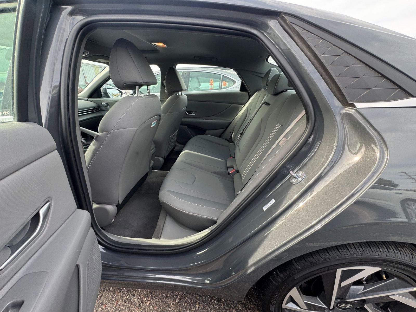 Thumbnail: 2025 Hyundai Elantra - 24