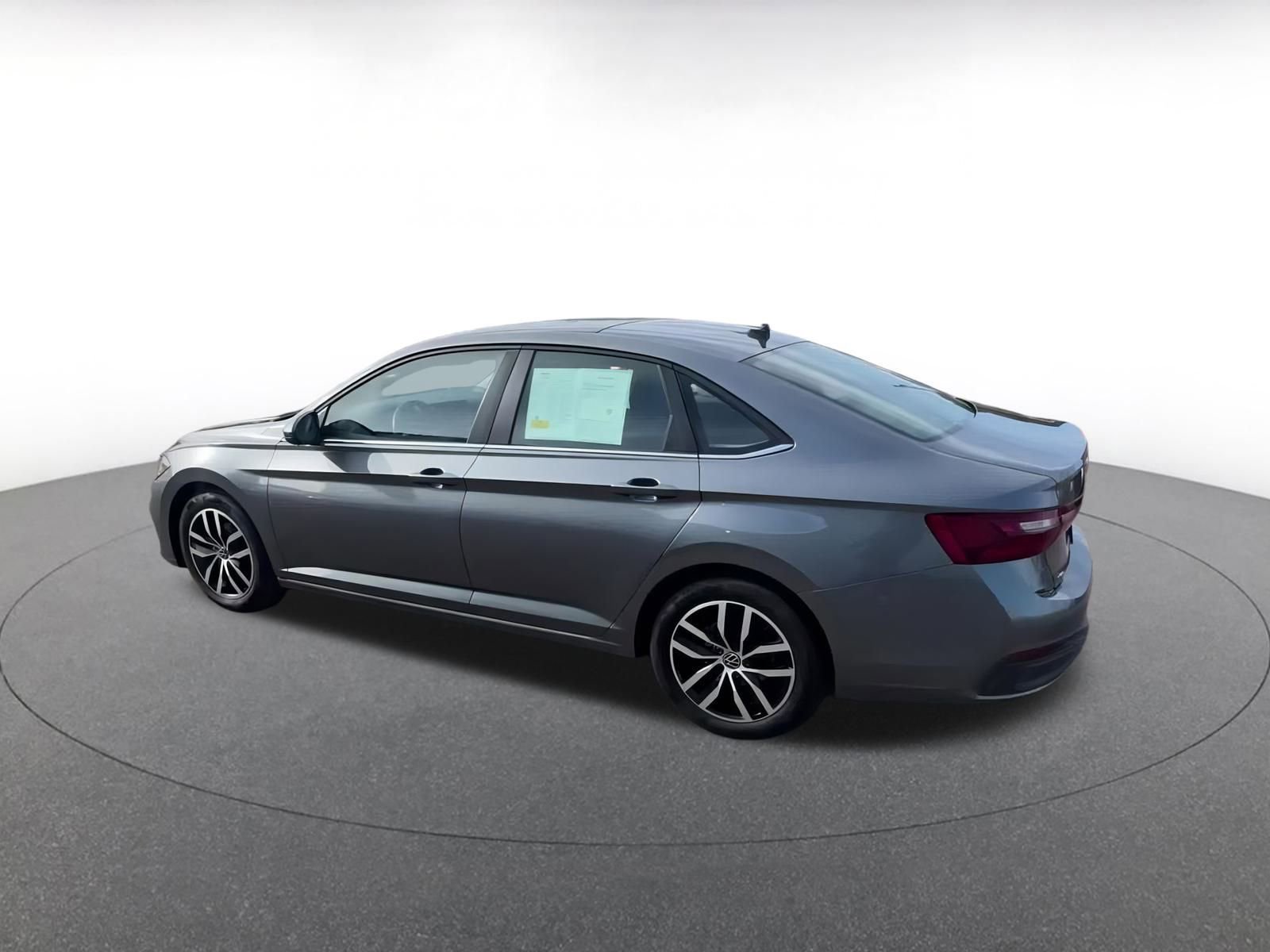 Thumbnail: 2025 Volkswagen Jetta - 12